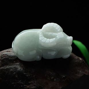 Juanyu Natural A-Grade Jadeite Three-Dimensional Ox Pendant Zodiac Ox Necklace Wholesale Dropshipping Fc1060206