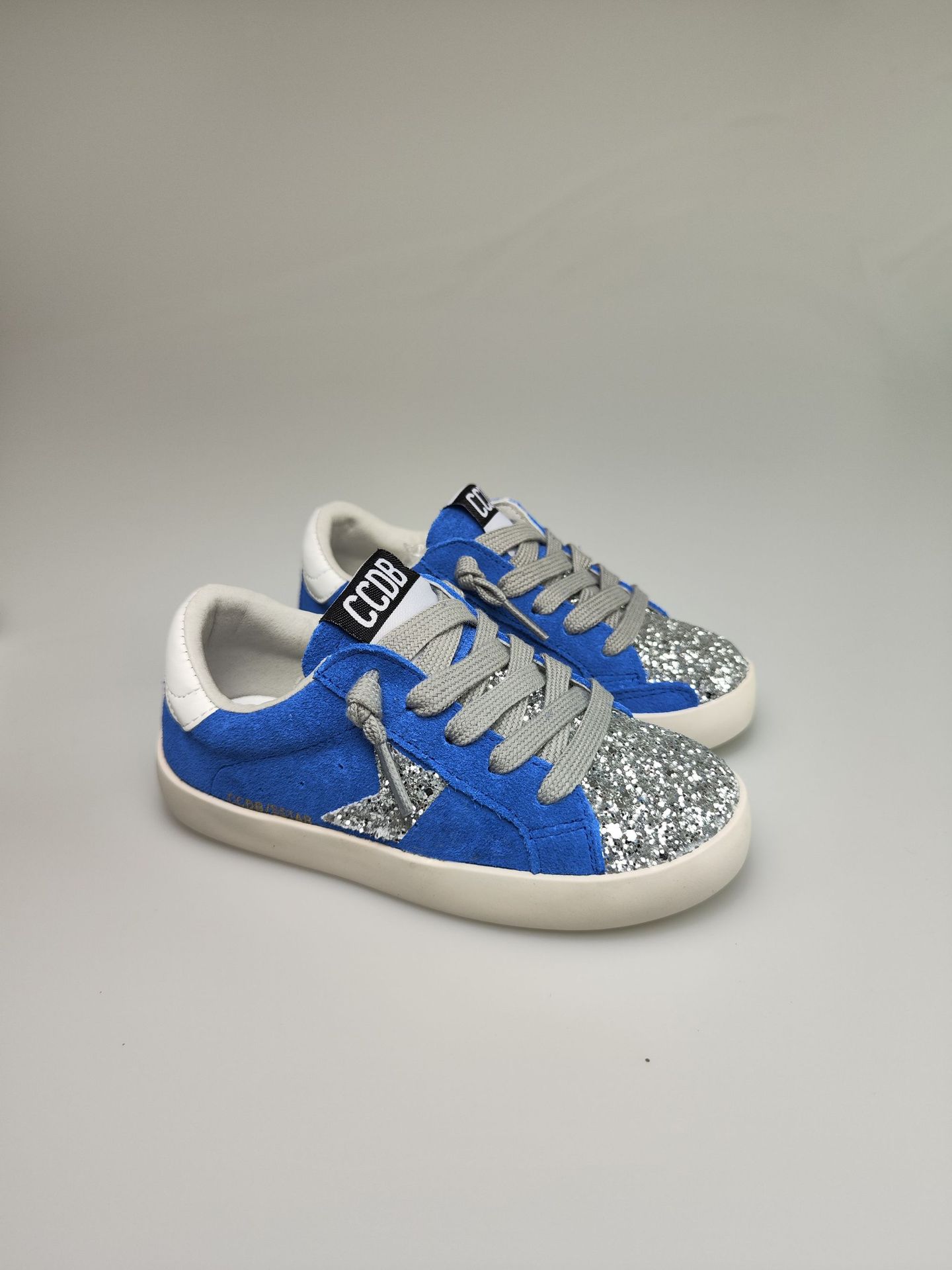 1022 Automne Nouvelle Planche À Étoiles Pour Enfants Édition Coréenne Mode Paillettes Filles Décontractées À Semelle Souple Petites Chaussures Sale_voghion.com