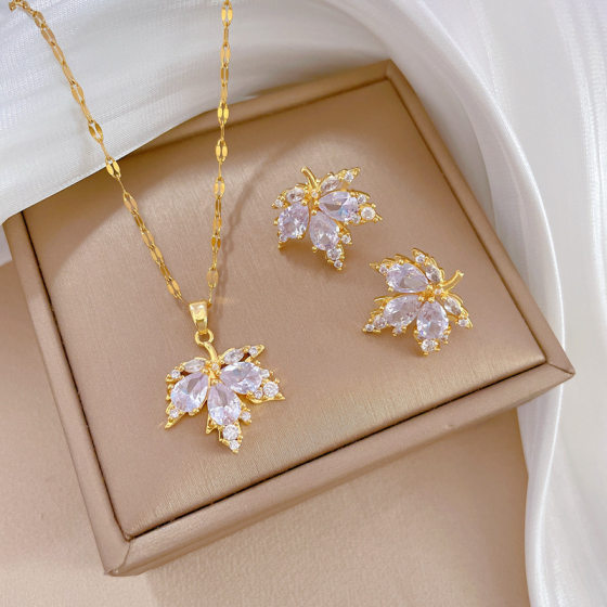 Micro-set Necklace and Earrings Set, Accessible Luxury Maple Leaf Full of Diamonds, Personalized Elegant Banquet Earrings and Necklace Combination