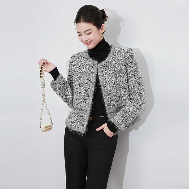 2433601-Nanyou Accessible Luxury Bright Silk Woven Small Fragrant Tweed Short Jacket Women's New Raw Edge Round Neck Top