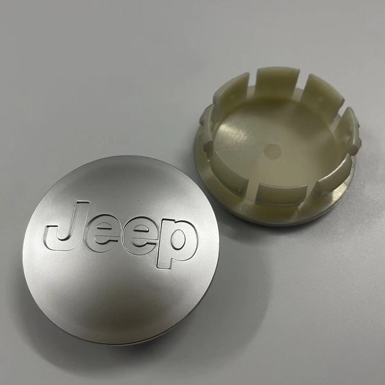 4x 56mm 55mm Jeep Nabendeckel Felgendeckel Radkappen