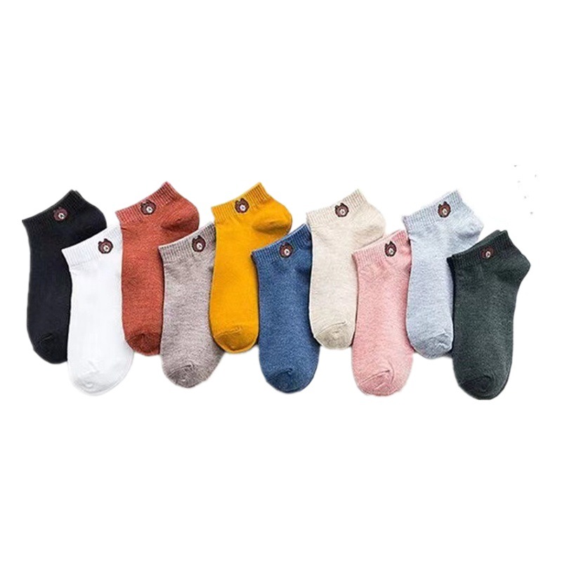 Calcetines Little Bear exportados al Sudeste Asiático, calcetines invisibles, calcetines cortos, calcetines de mujer con diseño de margarita pequeña, Strawberry Bear, venta directa del fabricante de Zhuji.