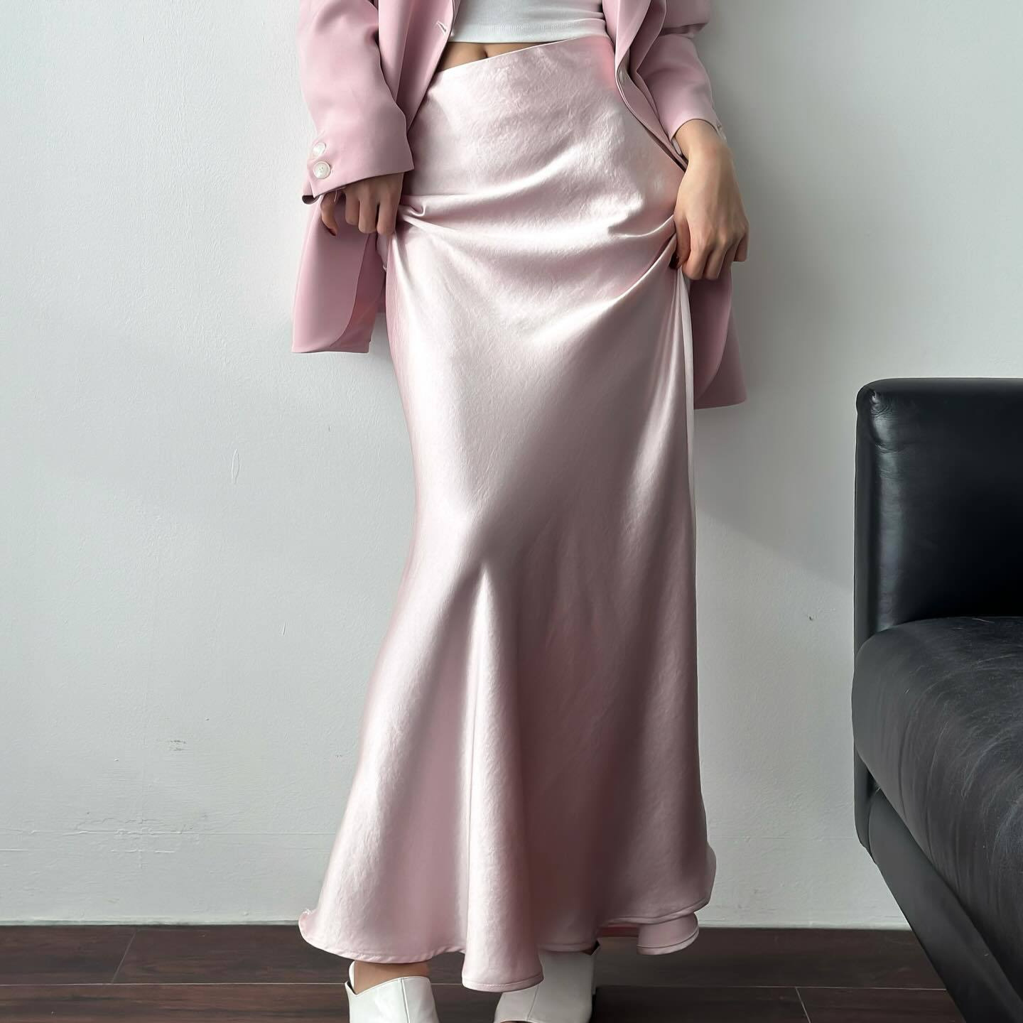 elegant silky long skirt
