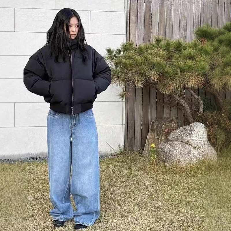 Return to South Korea's Dongdaemun Designer E*A for Loose Wide-Leg Blue Jeans