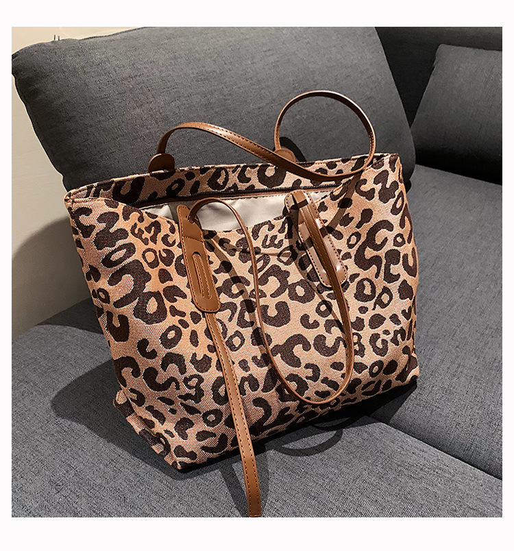 Big Bag Womens Bag 2021 New Fashion Leopard Print SpecialInterest Shoulder Bag Large Capacity Versatile Class Commuter Totepicture7