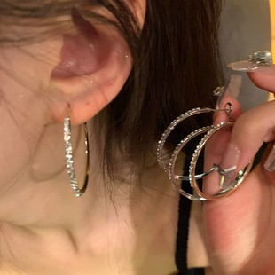 The Owner Highly Recommends It! Super Flash Diamond Earrings 2024 New Popular Niche Unique Earrings for Women with Square and Round Faces
