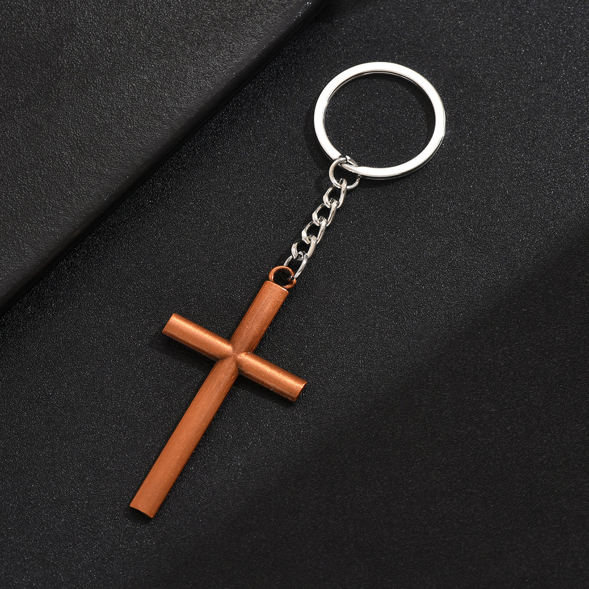 comercio exterior al por mayor letras inglesas llavero colgante bolsos colgantes crucifijos colgantes de metal suministro transfronterizo