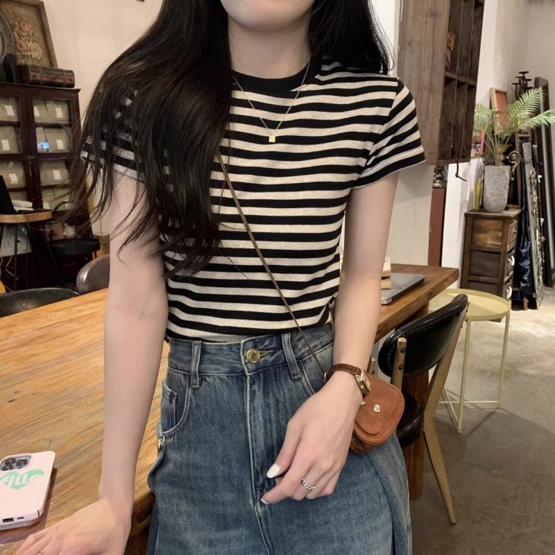 【工厂直销】2025撞色条纹T恤短袖女夏季新款设计感小众修身显瘦|undefined