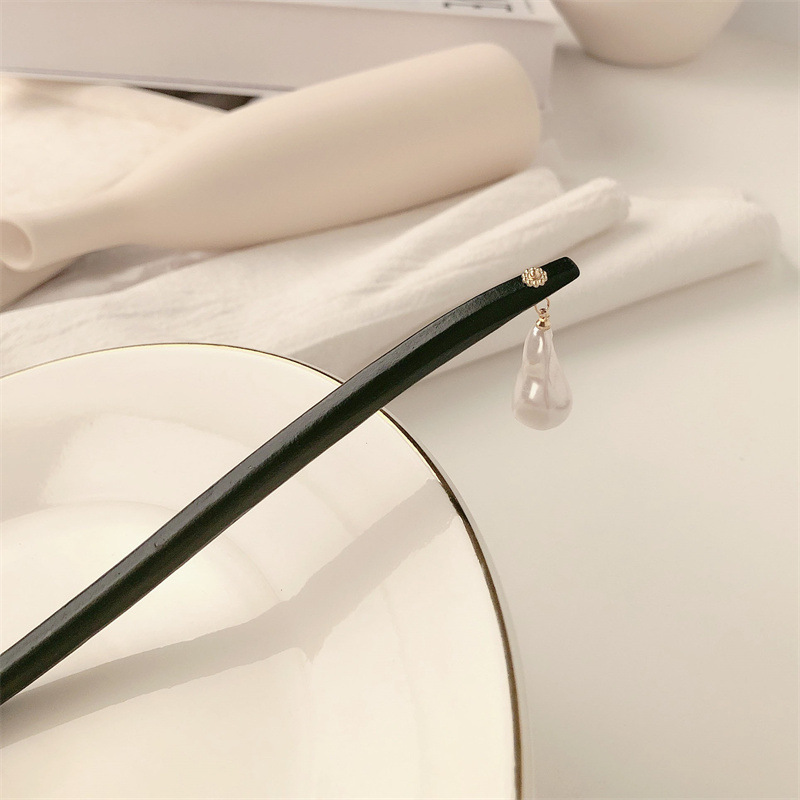 Clipper de cabello de perlas irregulares de alta calidad simple artefacto de cabello moderno Clipper de cabello de nuevo estilo red Clipper adornamiento para el cabello