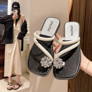 ��ЬŮ�⴩2025�ļ��¿�W�t�r��Ů��ָ�ƽ�כ���һ�֎��Aֺ��Ь