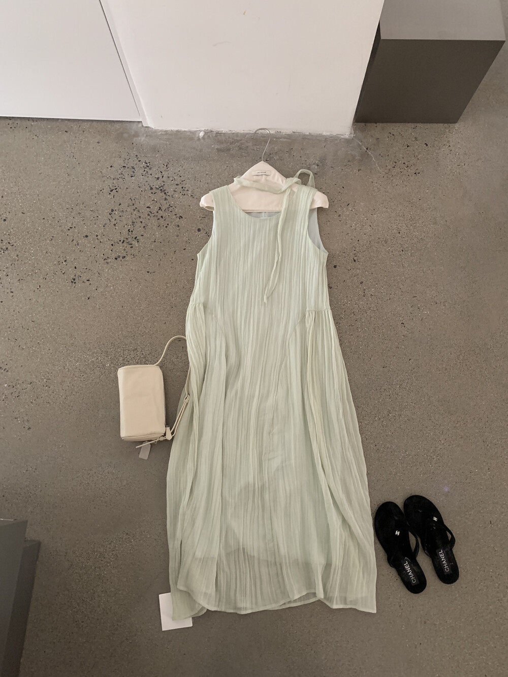 Đầm maxi nữ không tay chất liệu Tencel phong cách nghỉ dưỡng Hàn Quốc — trắng sữa, Bột cam, xanh lá cây chi tiết 25