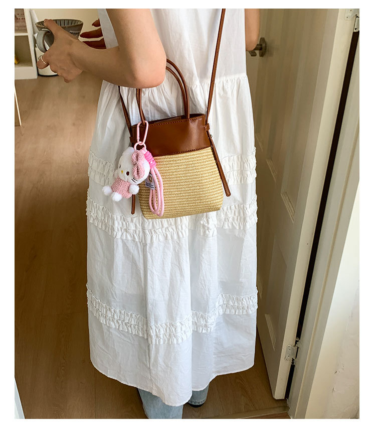 Korean style simple and fashionable woven mobile phone bag for women 2025 summer new seaside vacation crossbody straw woven bucket bag undefined