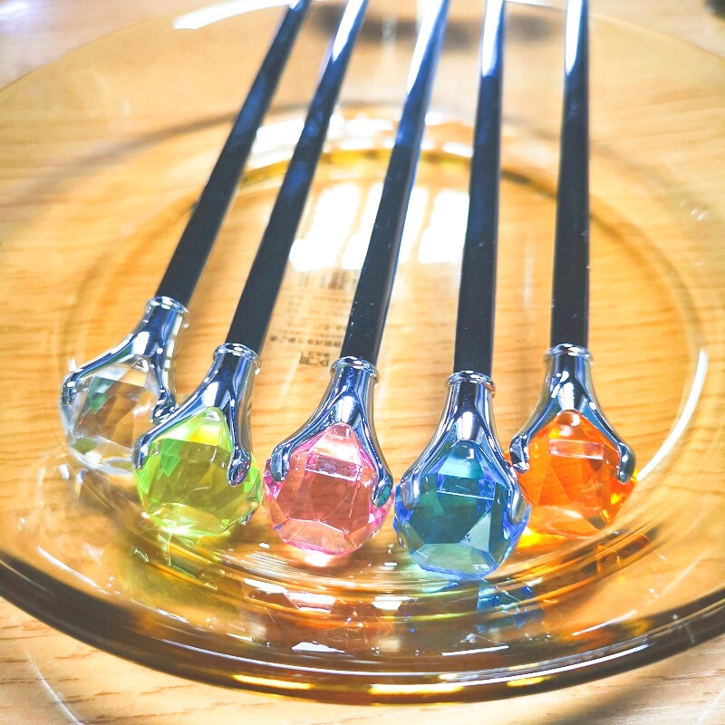 Diamond long stirring spoon stainless steel ice spoon creative dessert coffee spoon milk color long handle spoon glass spoon Diamond long stirring spoon stainless steel ice spoon creative dessert coffee spoon milk color long handle spoon glass spoon