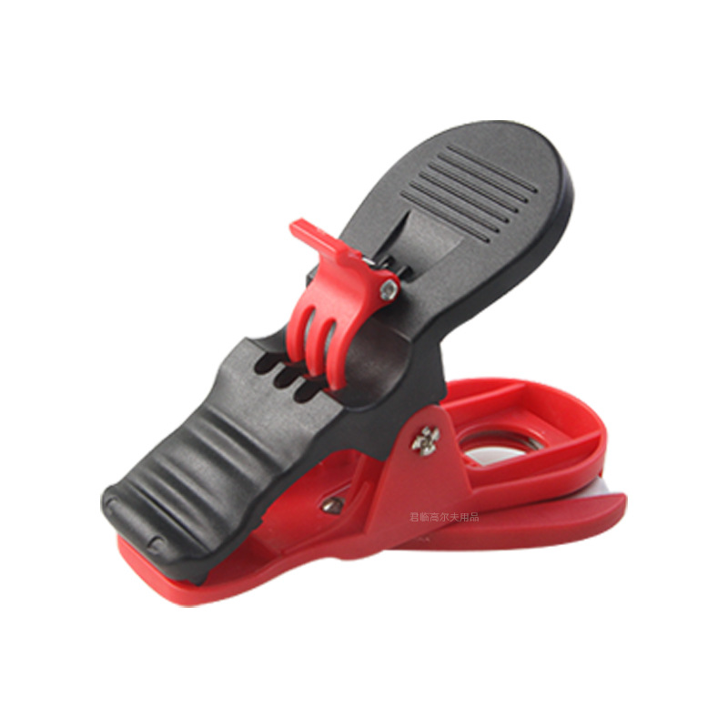 �߶����е�˫��ѩ�Ѽ�С�пɼ�ѩ�Ѵ�й̶���������golf��Ʒ