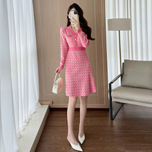 南油高端女装针织连衣裙女秋冬长袖修身显瘦A字内搭毛衣裙小香风