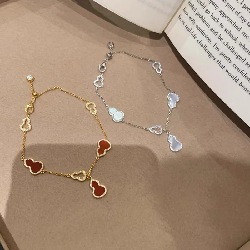Retro Simple New Chinese Gourd Bracelet Exquisite Light Luxury Luxury Cool Sense Fashionable White Distinctive All-match Bracelet Retro Simple New Chinese Gourd Bracelet Exquisite Light Luxury Luxury Cool Sense Fashionable White Distinctive All-match Bracelet