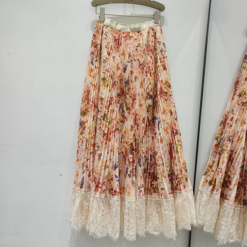 Весна и лето 2025 Моне с цветочным подолом кружевная сшивание нежная длинная юбка романтическая складка оранжевая пудра юбка