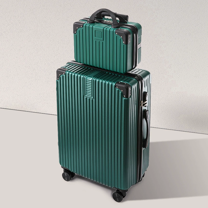Capacious suitcase, durable box with zipper