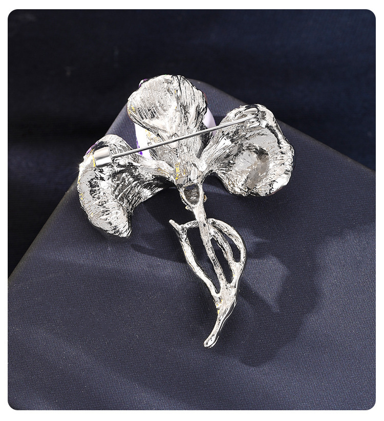Retro Chinese-Style Iris Flower Brooch with Enamel and Oil-Drip Rhinestones, Elegant Floral Brooch, Suit Jacket Accessory