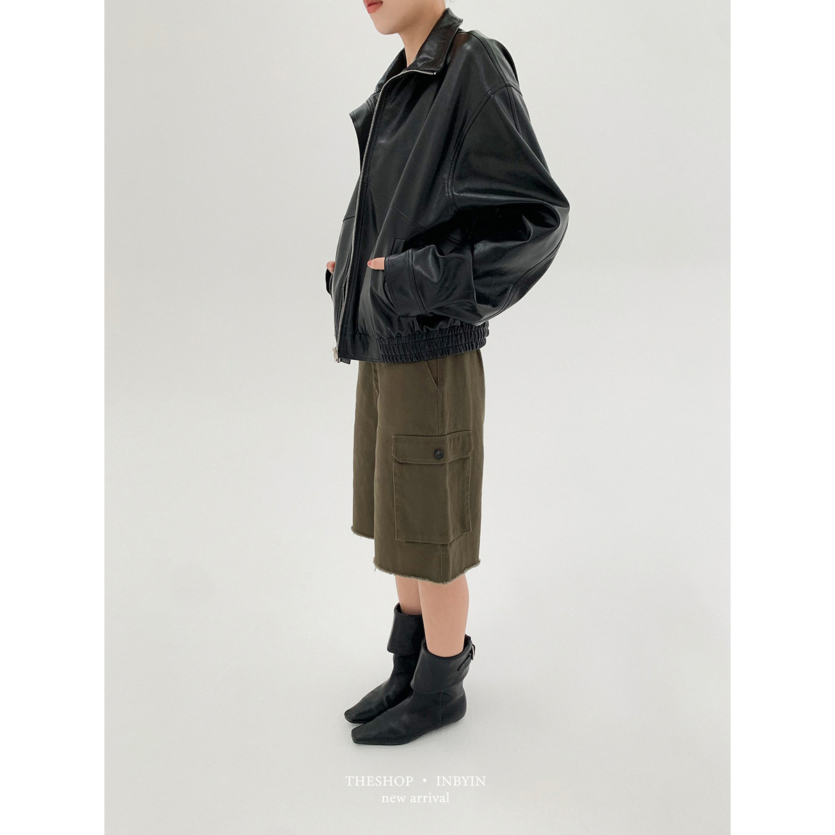 [No Returns or Exchanges] Cool and Stylish Biker-Style Lapel Leather Jacket for Women, High-End Short Matte Black Leather Coat