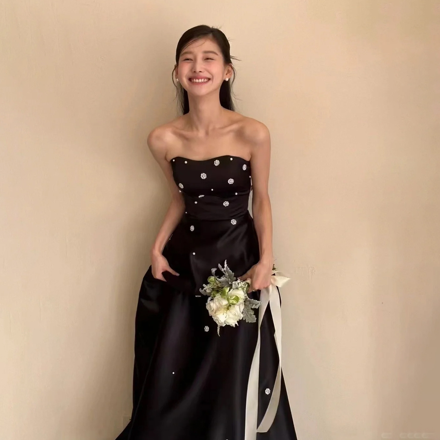Korean Style Evening Dress Black Satin Simple Beaded High-end Photo Studio Theme Couple Photographing Light Wedding Dress Floor-length Women