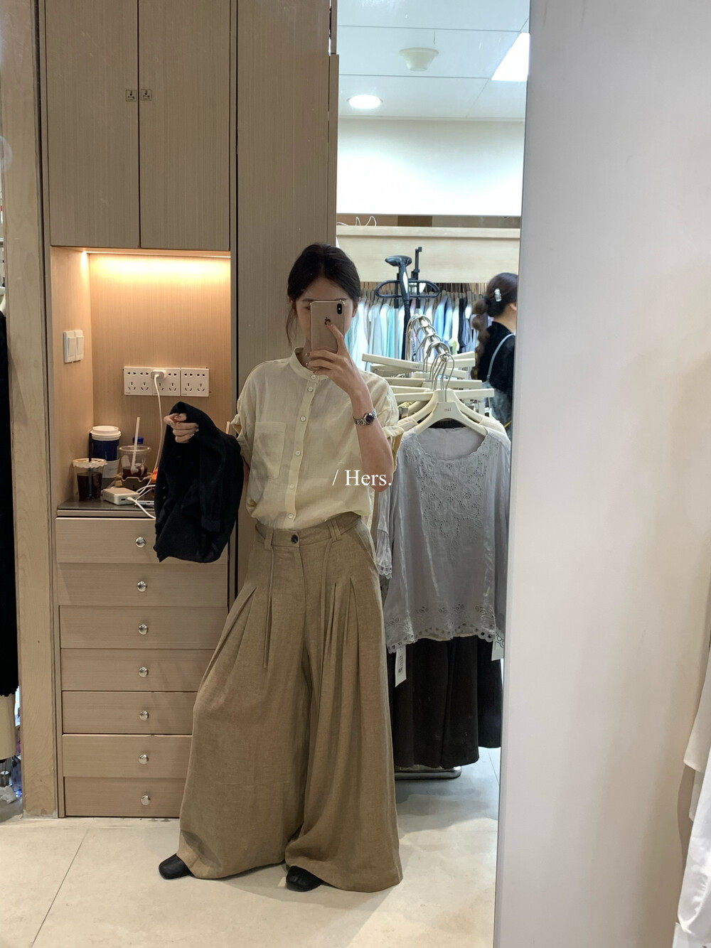 Áo sơ mi nữ tay ngắn cổ tròn chất liệu ramie phong cách tối giản — màu đen, Sữa vàng, màu hồng, màu mơ chi tiết 28
