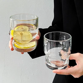 玻璃杯;吸管杯;奶杯/牛奶杯