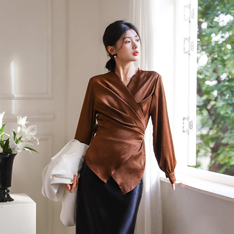 V-Neck Shirt for Women, One-Piece Tie-Front, Pleated Irregular Hem, Long-Sleeve, Waist-Cinching Top, Acetate Shirt for Women