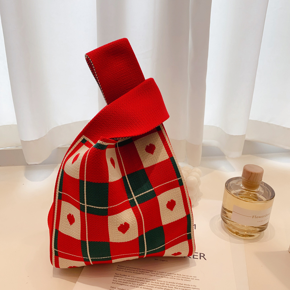 Nuevo bolso de punto para teléfono para mujer, bolso tejido suave en colores dopamina, bolso de mano con forma de corazón en estilo coreano con bloques de color.