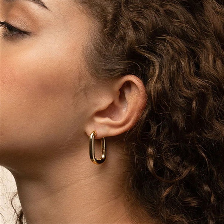 Fashion Simple Stainless Steel Ear Clip U-shaped Earrings display picture 4