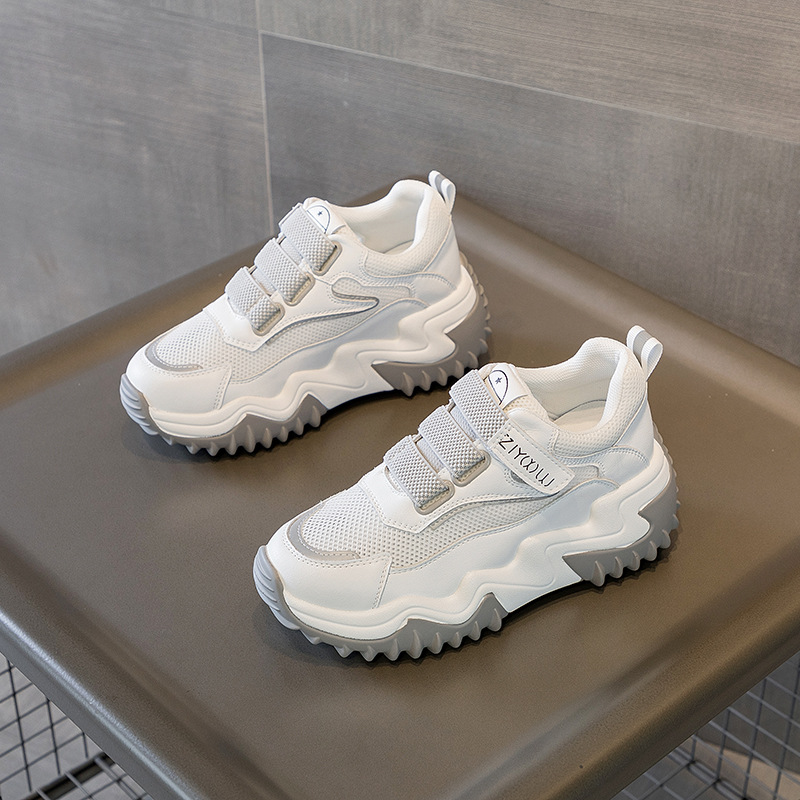 Comercio exterior 2024 en línea popularidad de zapatos de mujer de cuero nuevo muffin con suela gruesa 4.5cm zapatos deportivos casuales al por mayor
