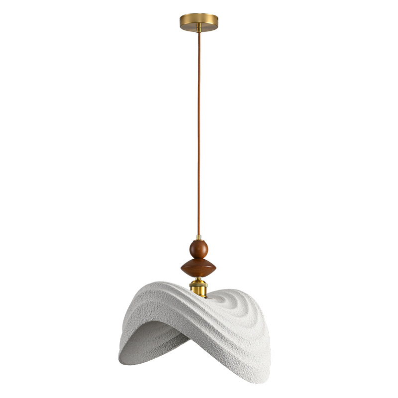 Diseñador nórdico lámpara de mesa de comedor de viento crema lámpara de sala de estar de vivienda moderna y simple tienda de ropa escalera lámpara