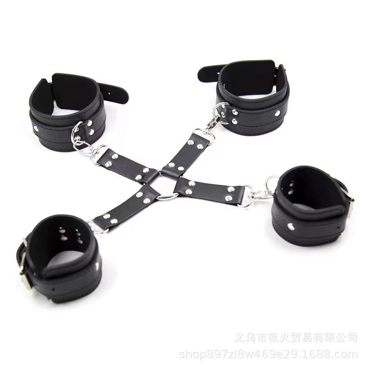 Оптовые товары для взрослых SM анти-задние анти-наручники манжеты для ног крест красные черные кожаные руки и ноги связаны бондаж