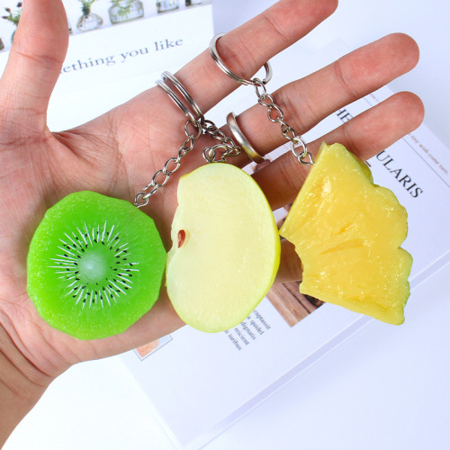 PVC simulated apple slices, kiwi slices, pineapple slices pendant, simulated fruit keychain, small commodity scan code gift