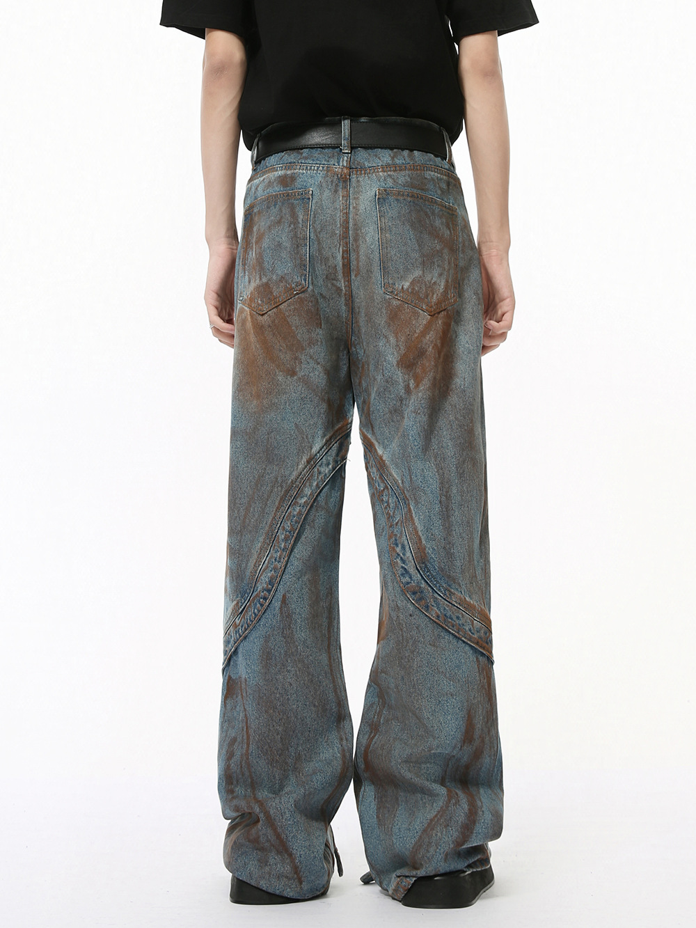 MTLCLOTHES Hombres| Nuevos productos de otoño de alta calle de residuos de viento de tierra hacer viejos teñidos sucios empalme deconstrucción jeans casuales