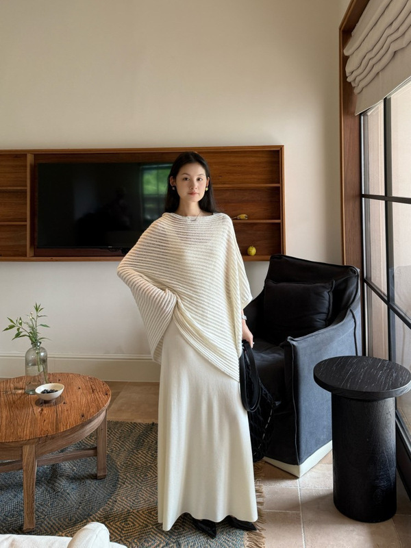 DIGM | 2025秋季极简慵懒风松弛感条纹镂空羊毛针织披肩女A8M016|undefined