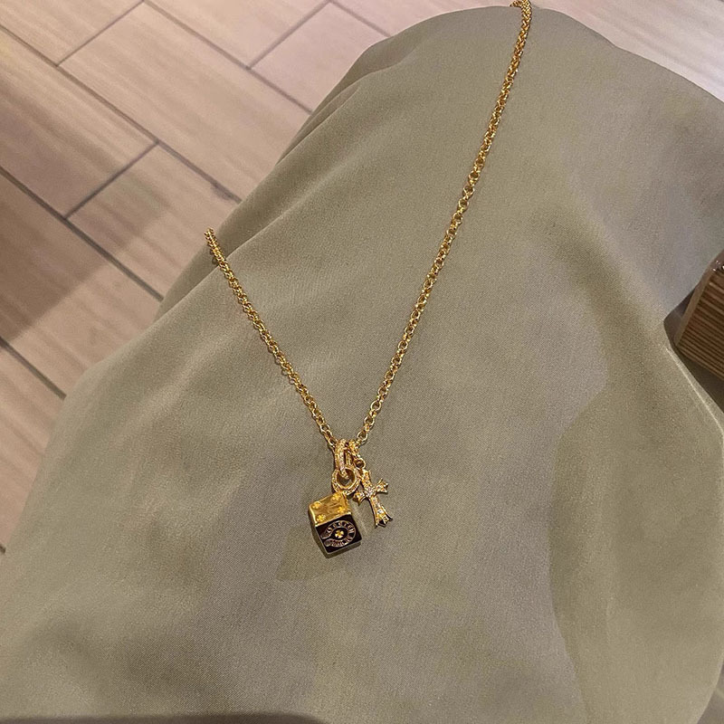 小红书爆款十字架项链女时尚百搭精致吊坠高级显气质百搭一件代发|undefined