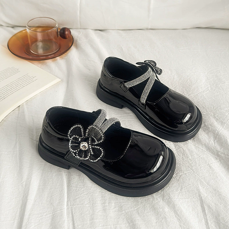 2025 новые детские кожаные ботинки зеркало PU квадратные ботинки для девочек в британском стиле