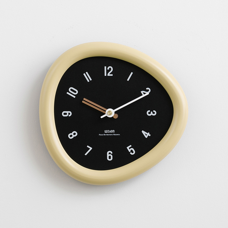 wozoom屋准モダンミニマリスト壁掛け時計2026年新作リビングルームアートクリエイティブレストラン時計装飾壁飾り