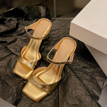 �߸�Ь����2025�ļ��¿�ŮЬ��ɫ���^¶ֺ�����r�bЬ�⴩��Ь