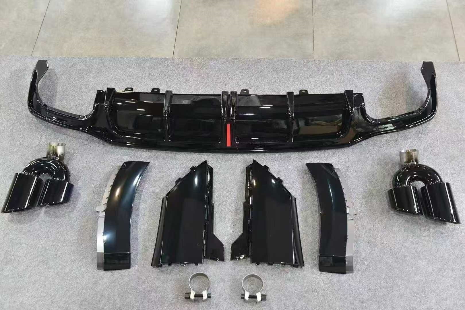 Suitable for Audi A6 Allroad models from 2019 to 2025, this includes a modified rear lip, exhaust tips, and a black "Black Warrior" lower lip