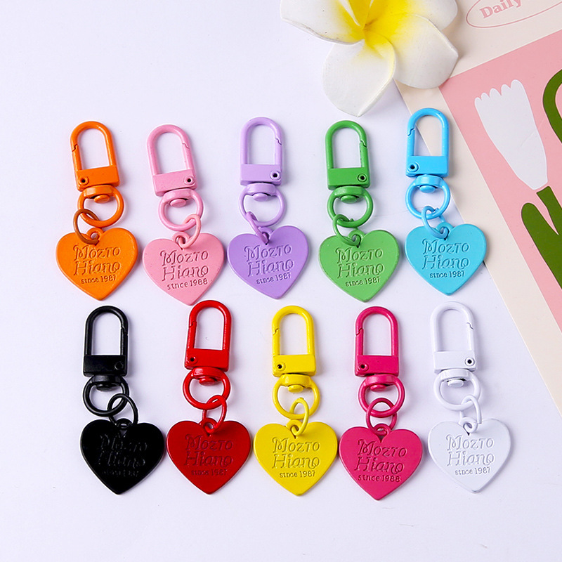 Candy color metal creative diy paint keychain love pendant colorful cute personality peach heart pendant jewelry