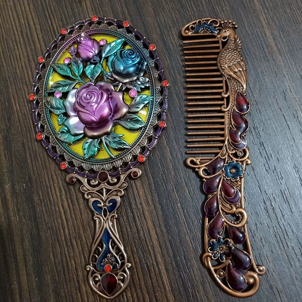 Hollow Rose Red Antique Set