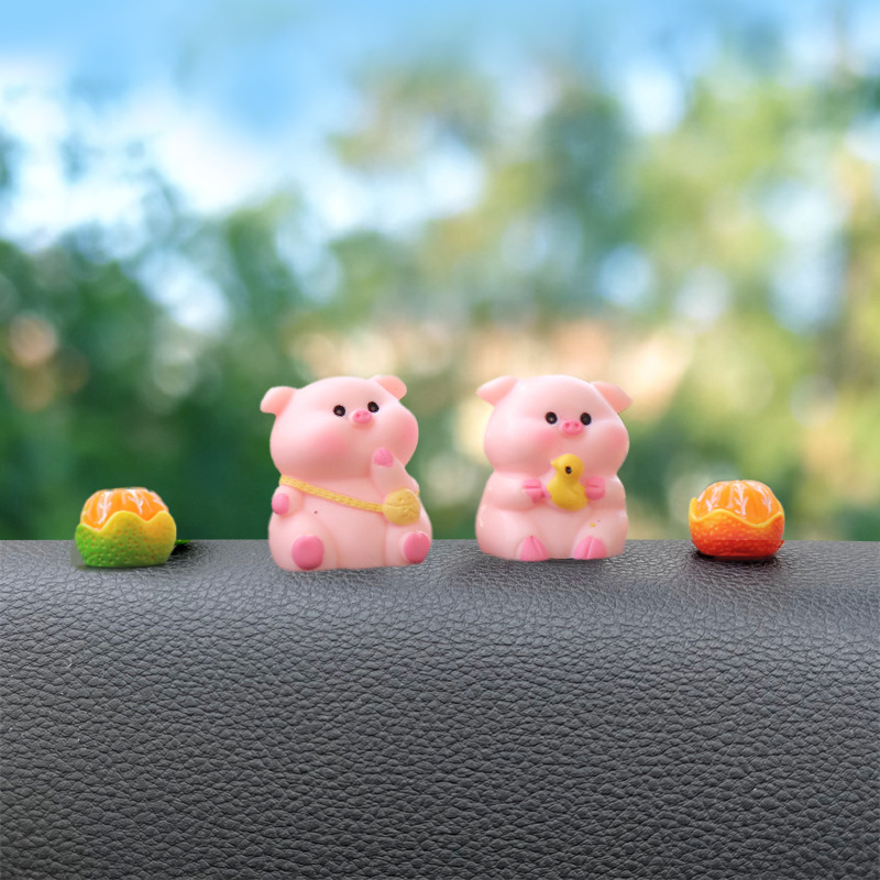 Nuevos accesorios para automóviles, muñecas para niñas, consola central, lindas decoraciones de cerdo