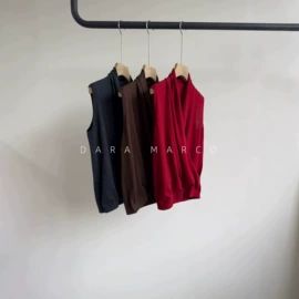 女式毛呢外套;休闲裤;女式衬衫