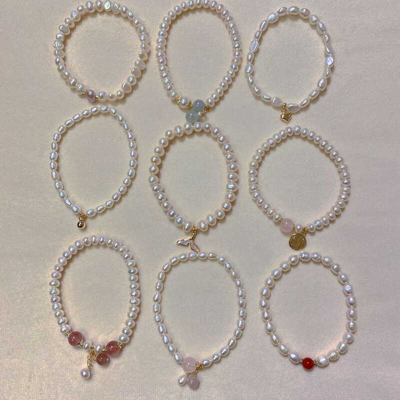 Irregular Freshwater Pearl Bracelet with Elastic Adjustable Baroque French Style and Unique Design Irregular Freshwater Pearl Bracelet with Elastic Adjustable Baroque French Style and Unique Design