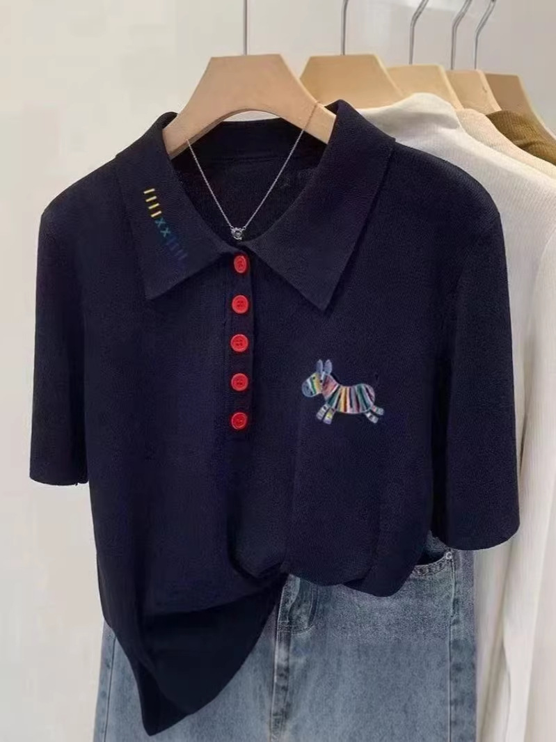 Áo thun polo nữ tay ngắn cổ bẻ họa tiết cầu vồng ngựa con — màu xanh navy