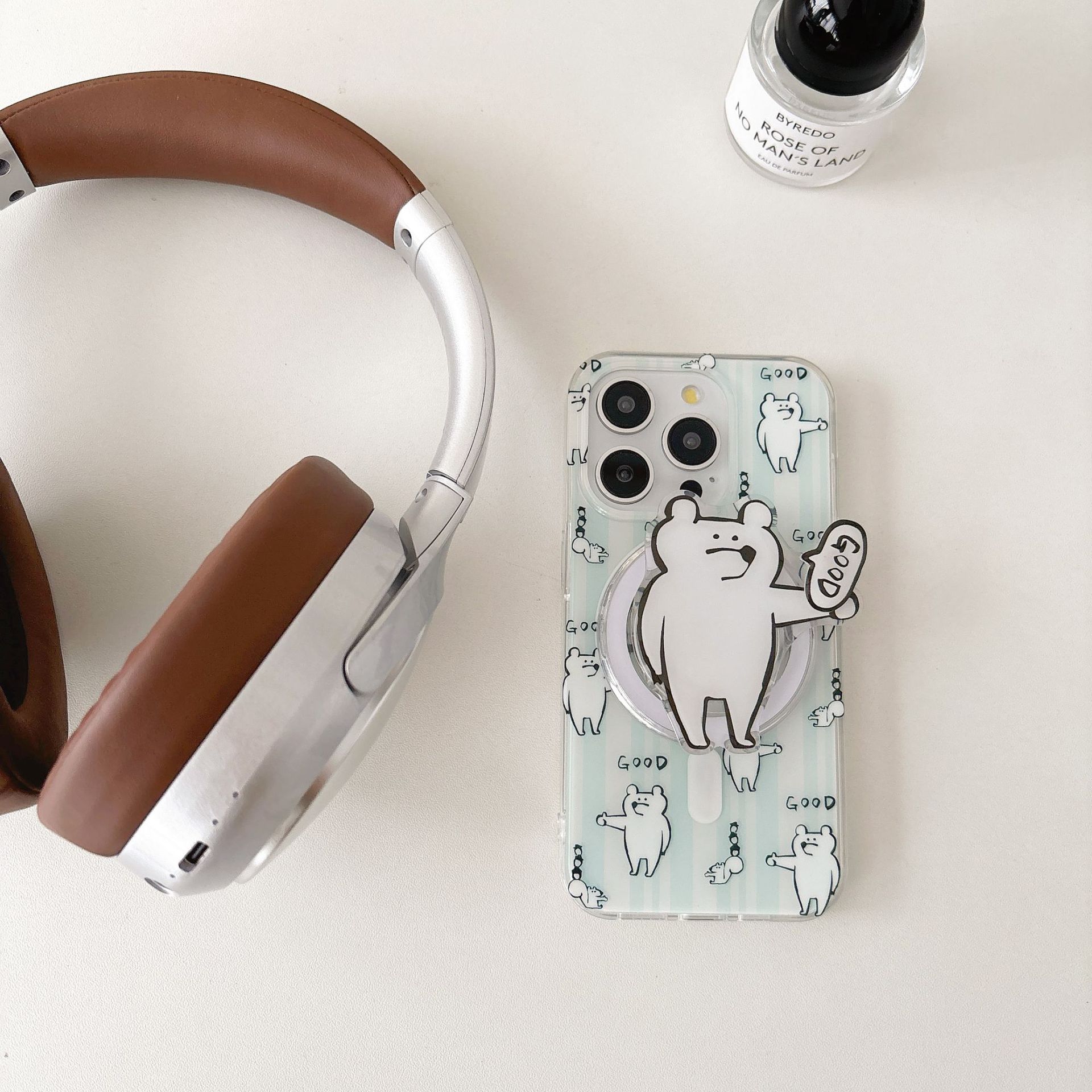 Marca de marea GOOD oso blanco para iphone15 manzana14Promax succión caso de teléfono móvil anti-caída13 transparente juego de marea