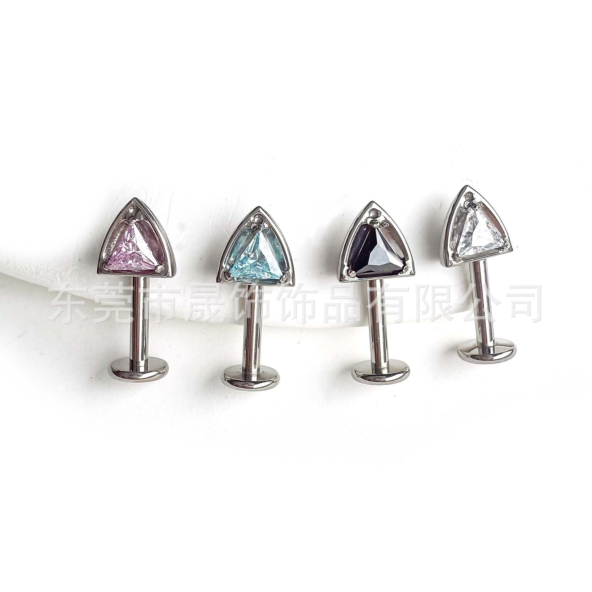 F136 Titanium 猫 Ear 朵 Tragus 钉 Studded Cubic Zirconia Helix Cartilage Stud G23 Implant Grade Titanium Internal Thread Labret Stud Piercing Jewelry