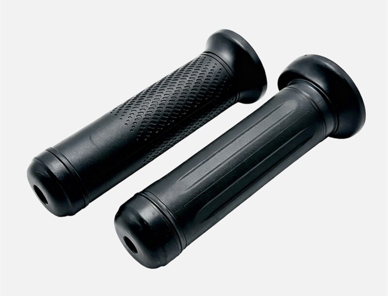 The left-hand fixed handle of the electric tricycle and electric bicycle is secured with screws, and the handle is of equal diameter